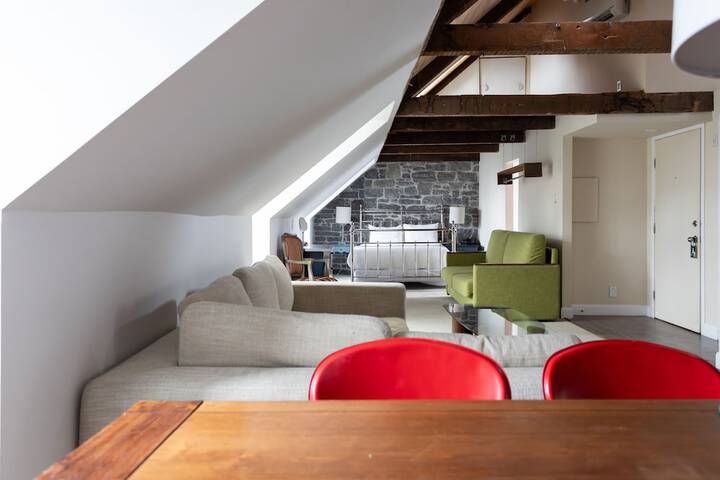 Room 14 of 34