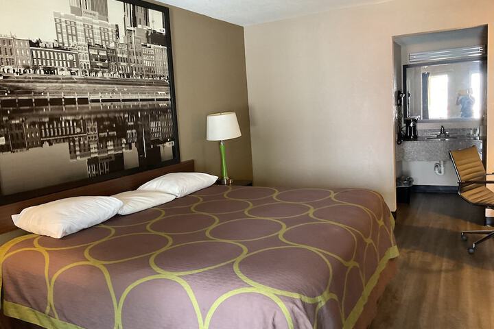 Super 8 by Wyndham Chattanooga / East Ridge