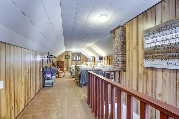 Waterfront Shawano Vacation Rental w / Patio!