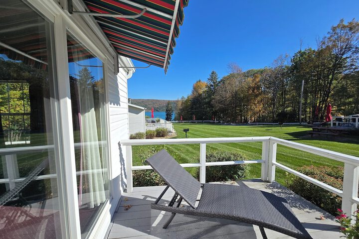 Lake View Motel