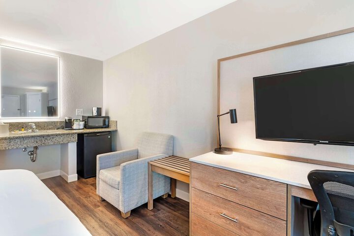 Best Western Plus Rancho Cordova Inn