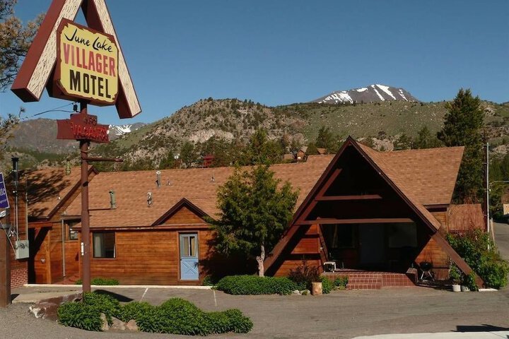 June Lake Villager