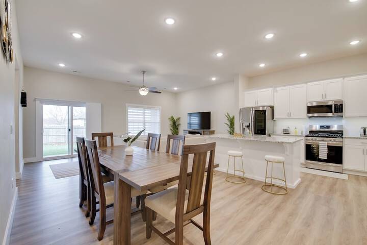 Family-friendly Ozark Villa - Centrally Located