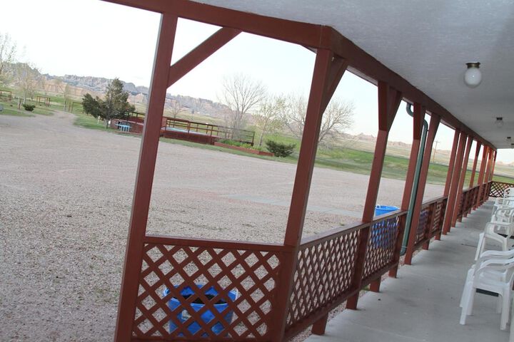 Badlands Hotel and Campground