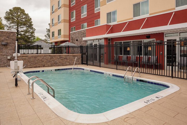 Pool 3 of 18