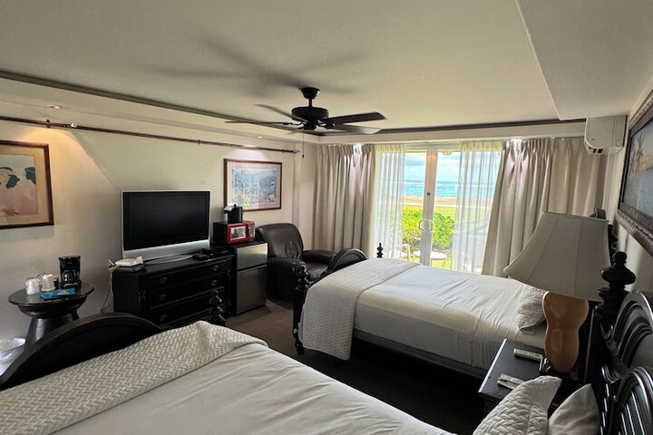 Hotel Coral Reef