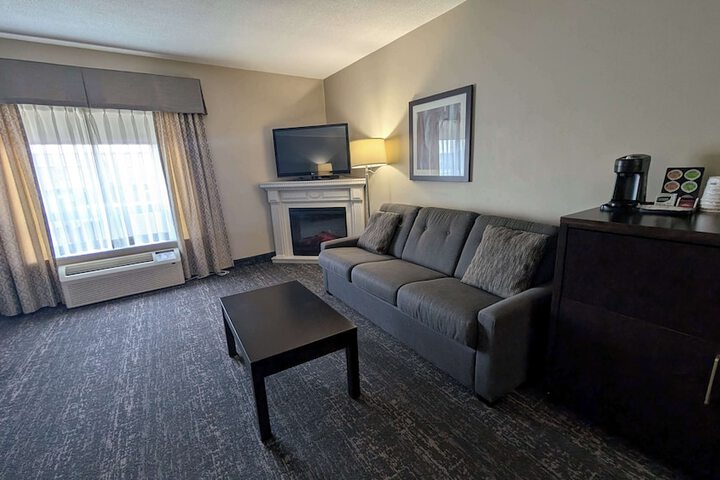 Room 35 of 54