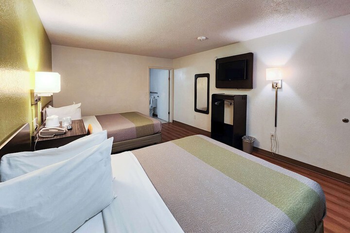 Room 20 of 50
