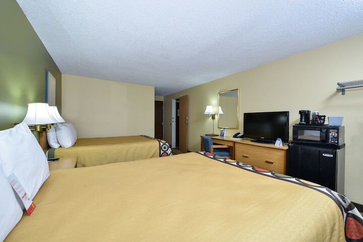 Room 22 of 33