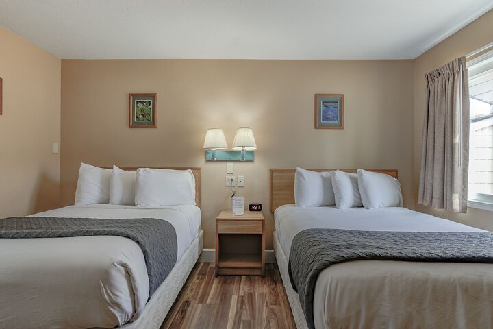 Shasta Pines Motel & Suites