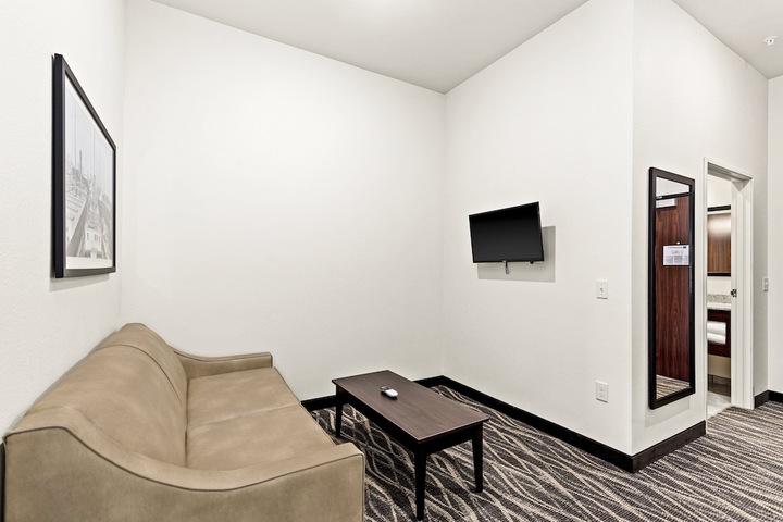 Room 41 of 86