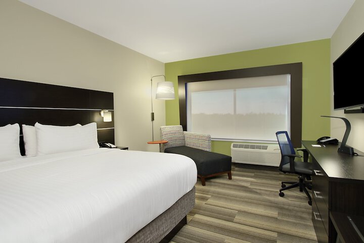 Room 12 of 29