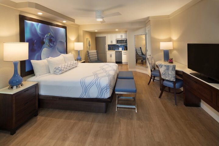 Room 44 of 60