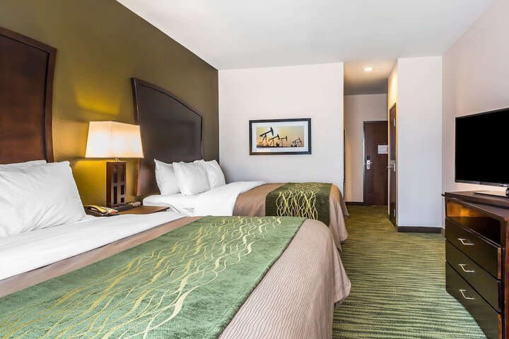 Comfort Inn & Suites Moore - Oklahoma City