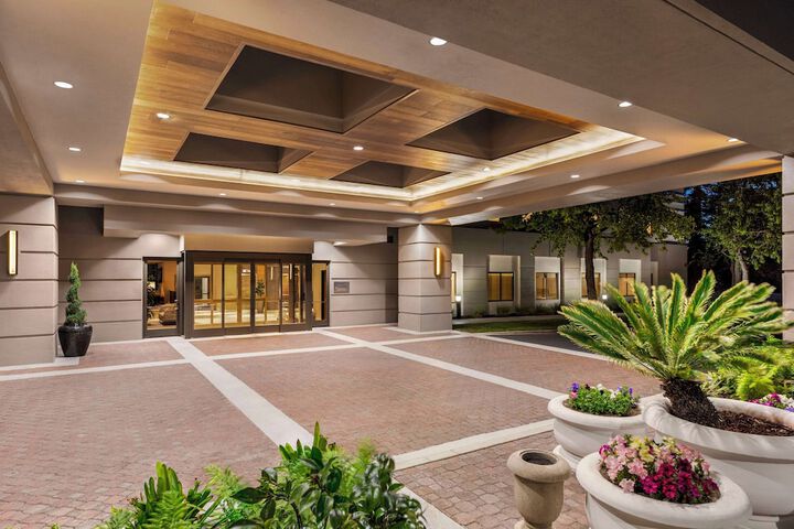 Hotel 5 of 75