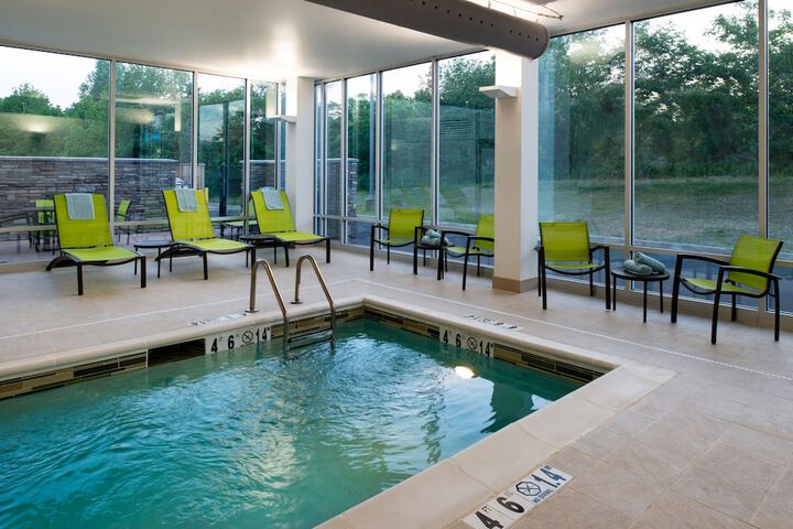 Pool 4 of 44