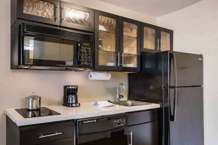 Blue Way Inn & Suites Extended Stay Bloomington Airport - Minneapolis