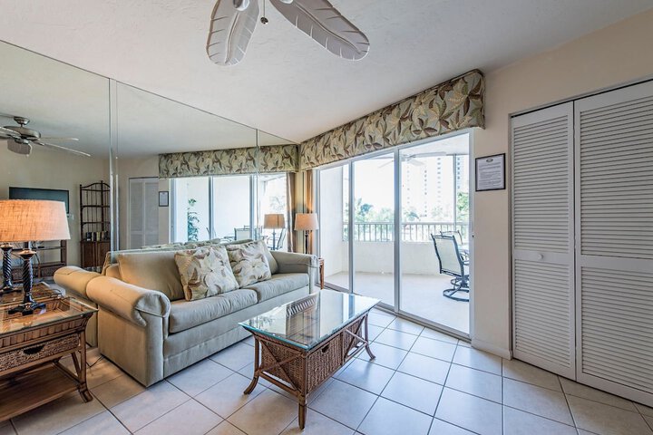 Marco Beach Vacation Suites