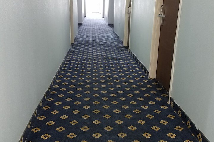 Ballroom/Hall 40 of 44