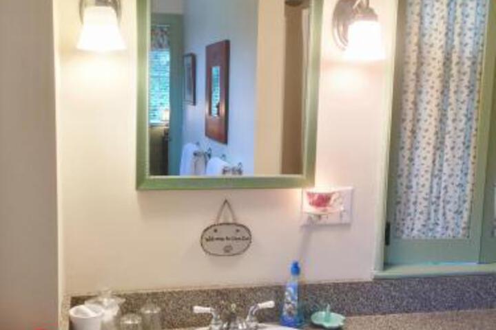Mulberry Tree Inn
