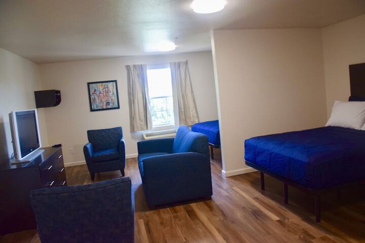 Room 7 of 10