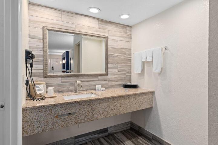 Baymont by Wyndham Orlando Downtown