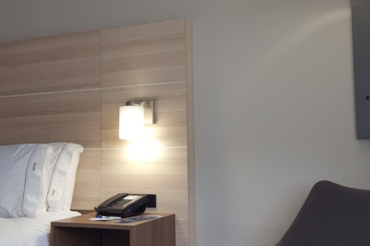 Room 26 of 55