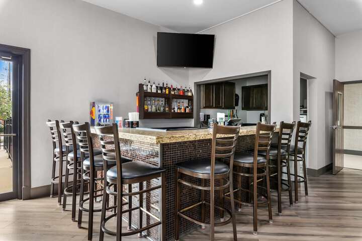 Brentwood Suites Nashville an Ascend Collection Hotel
