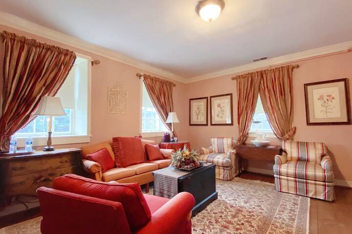 Room 40 of 74