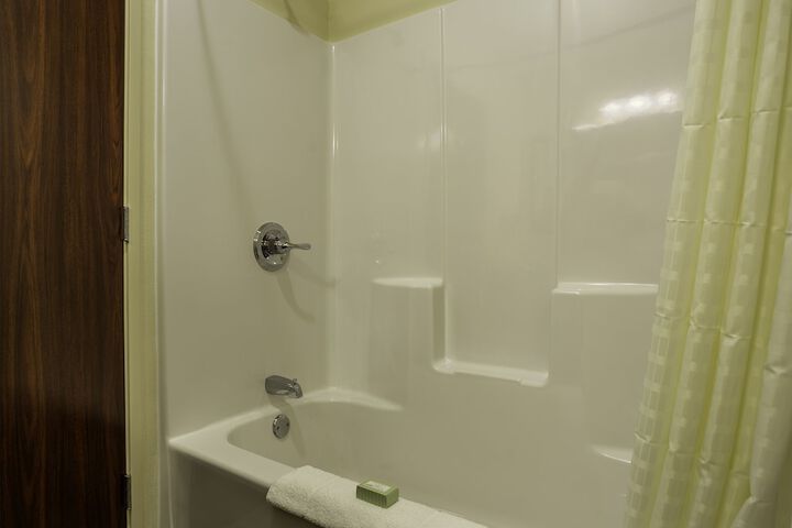 Cobblestone Inn & Suites - Brookville