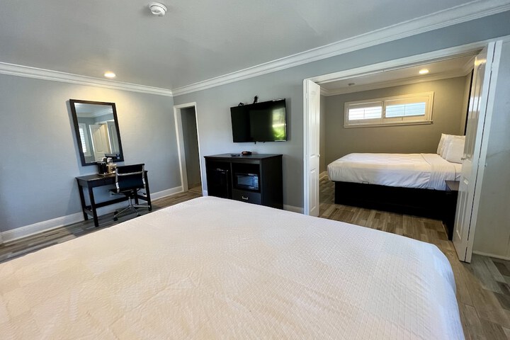 Room 100 of 152