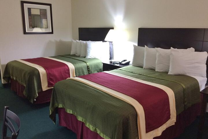 Travel Inn & Suites