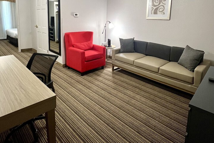 Room 12 of 24