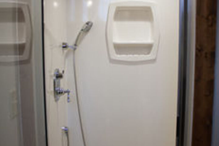 DeBourge Guesthouse