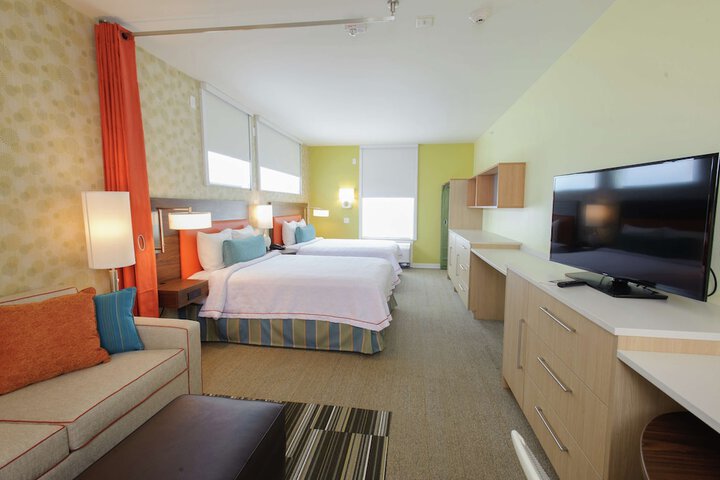 Room 10 of 26