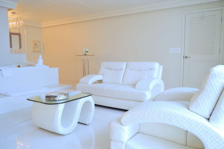 Room 12 of 23