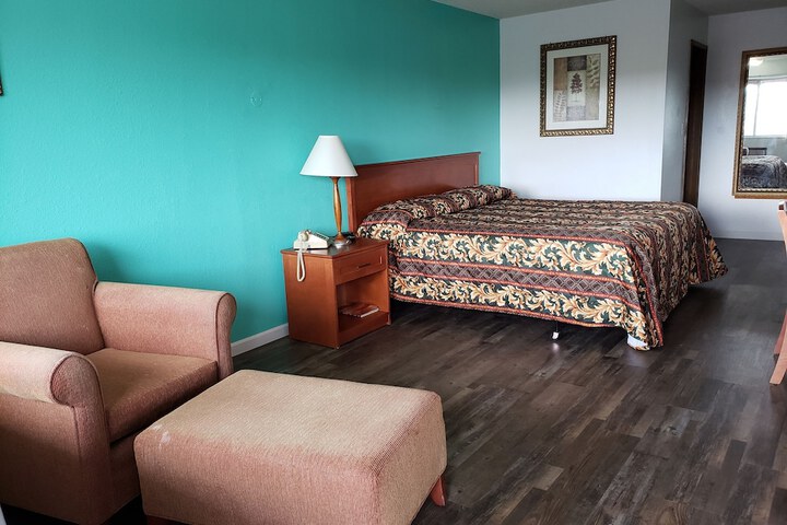 Room 16 of 43