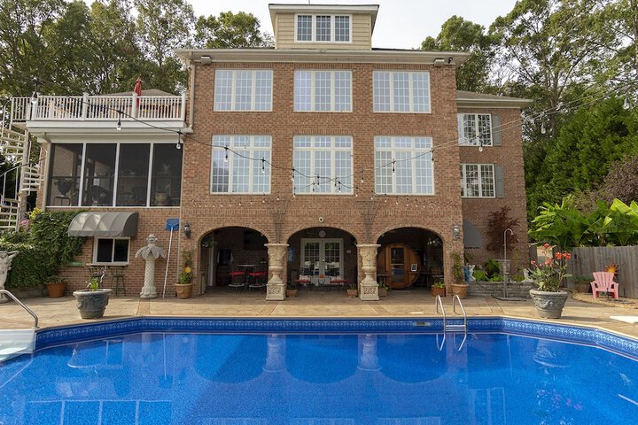 Pool 8 of 75