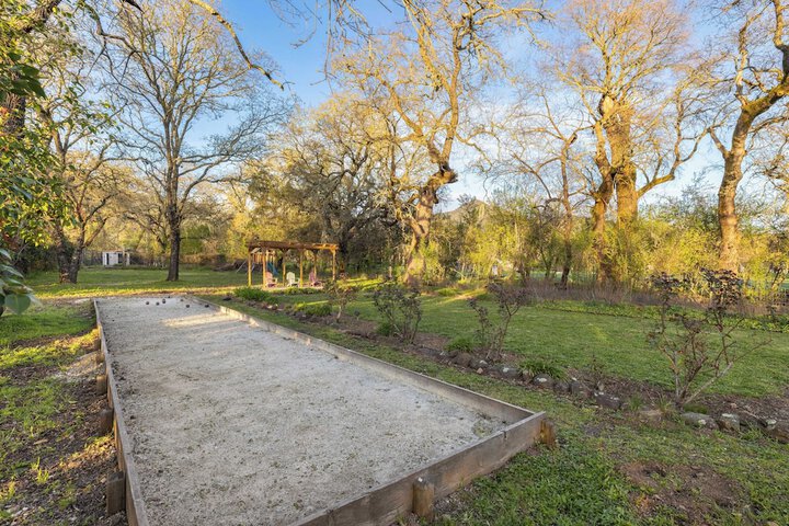 Valley of the Moon by Avantstay Tranquil Escape Large Yard w / Hot Tub & Fire Pit