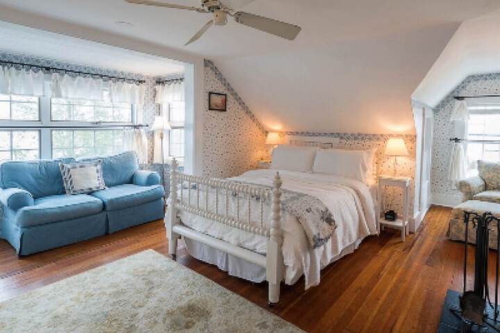 Snug Cottage