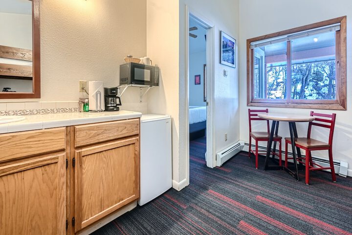 Room 43 of 137