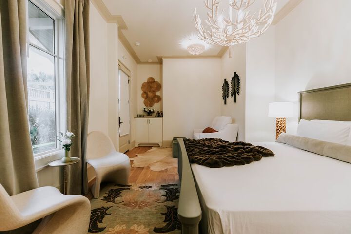 The Springs Hotel