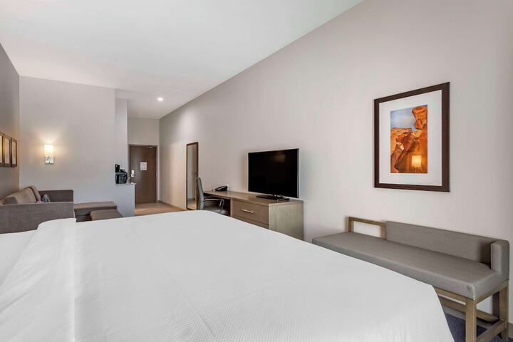 Room 17 of 29