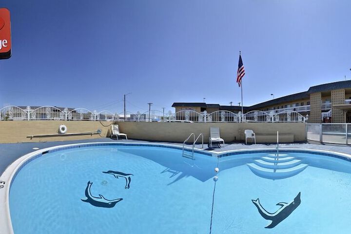 Pool 6 of 39