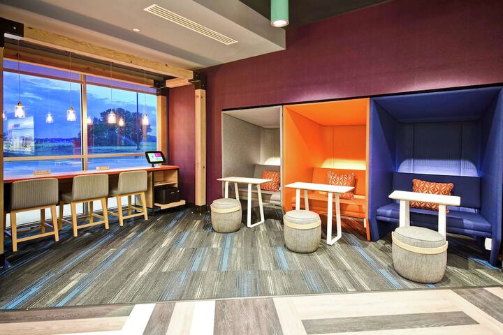 Hotel Interior 8 of 40