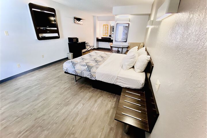 Room 40 of 46