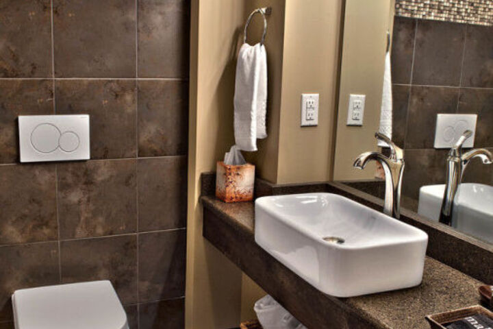 REDTAIL MOUNTAIN RESORT