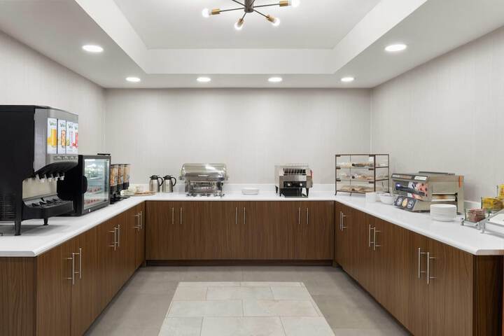 Wingate Suites by Wyndham Mansfield