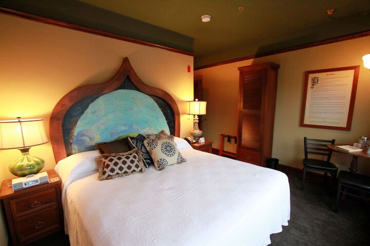 Room 20 of 74