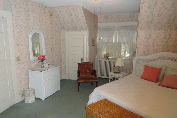 Room 11 of 31